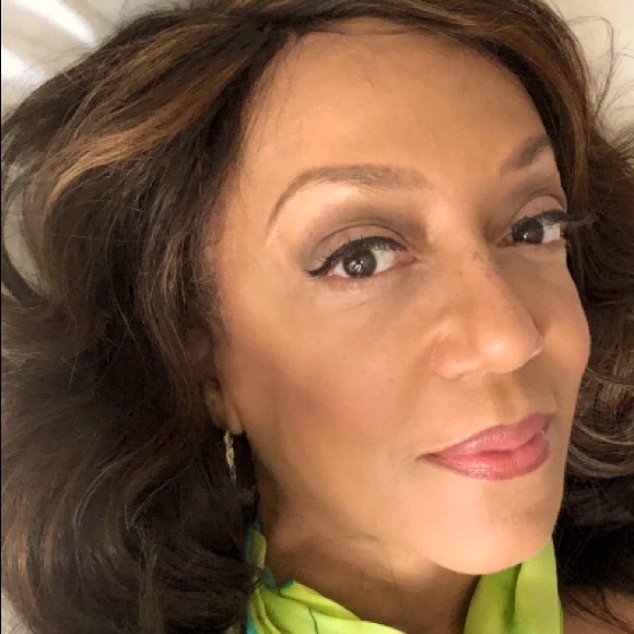 Meet your Posher, Renee - Picture 1 of 1